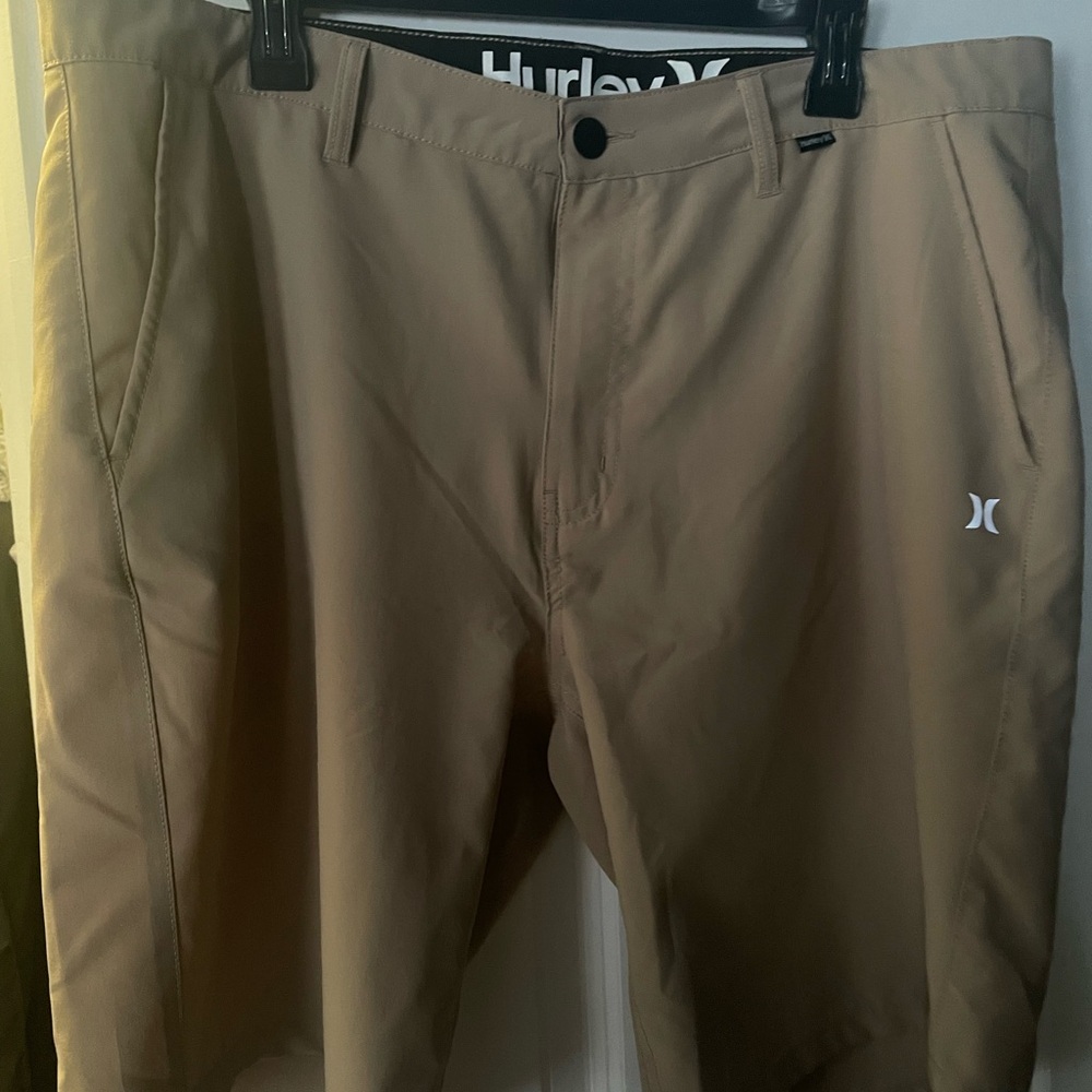 Hurley men’s drift short with besom pocket back